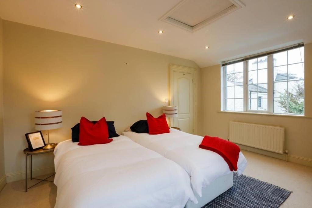 The Courtyard Queensborough Holiday home *